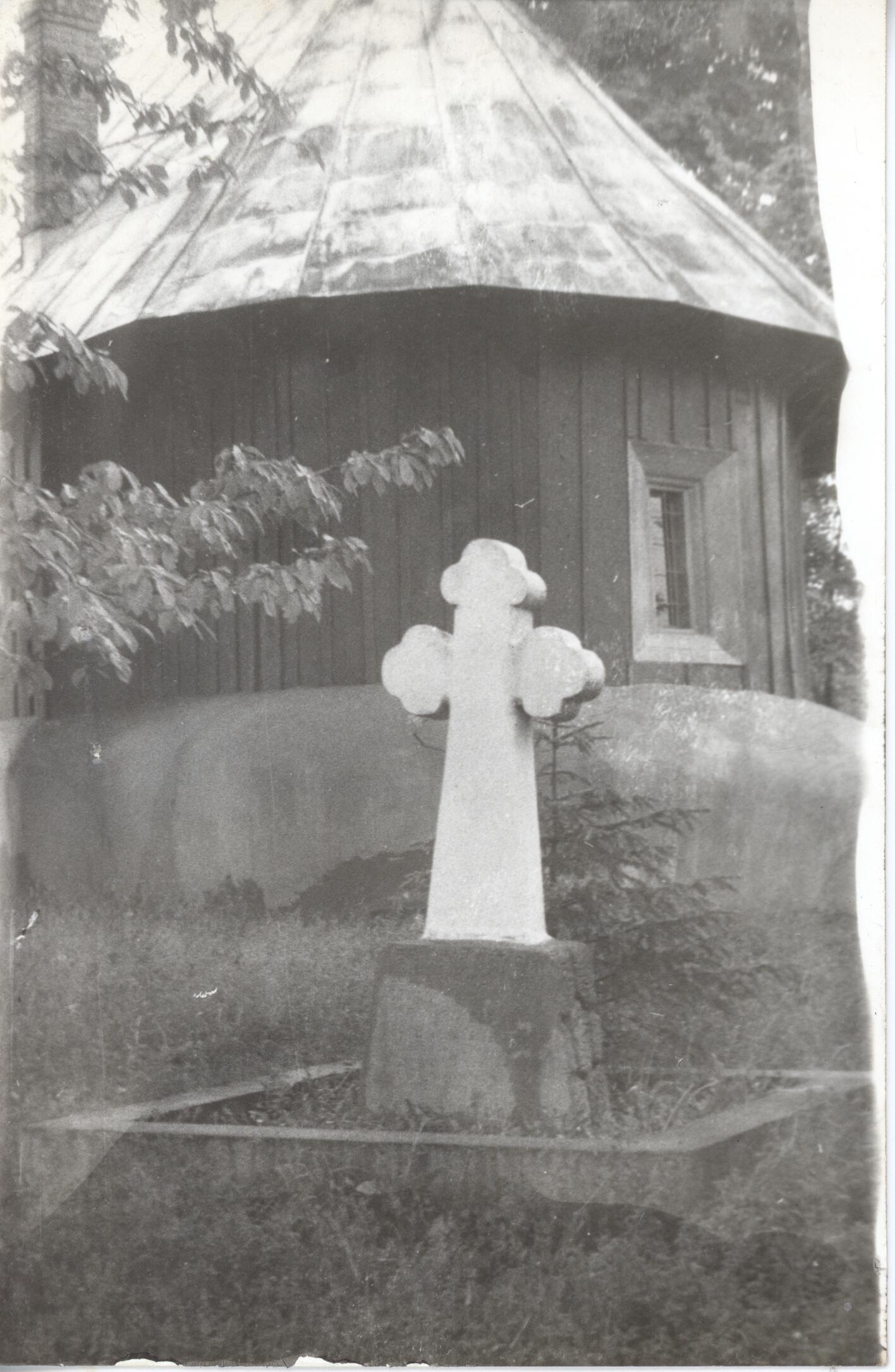 Cruce memorială a eroilor locali morți în 1913